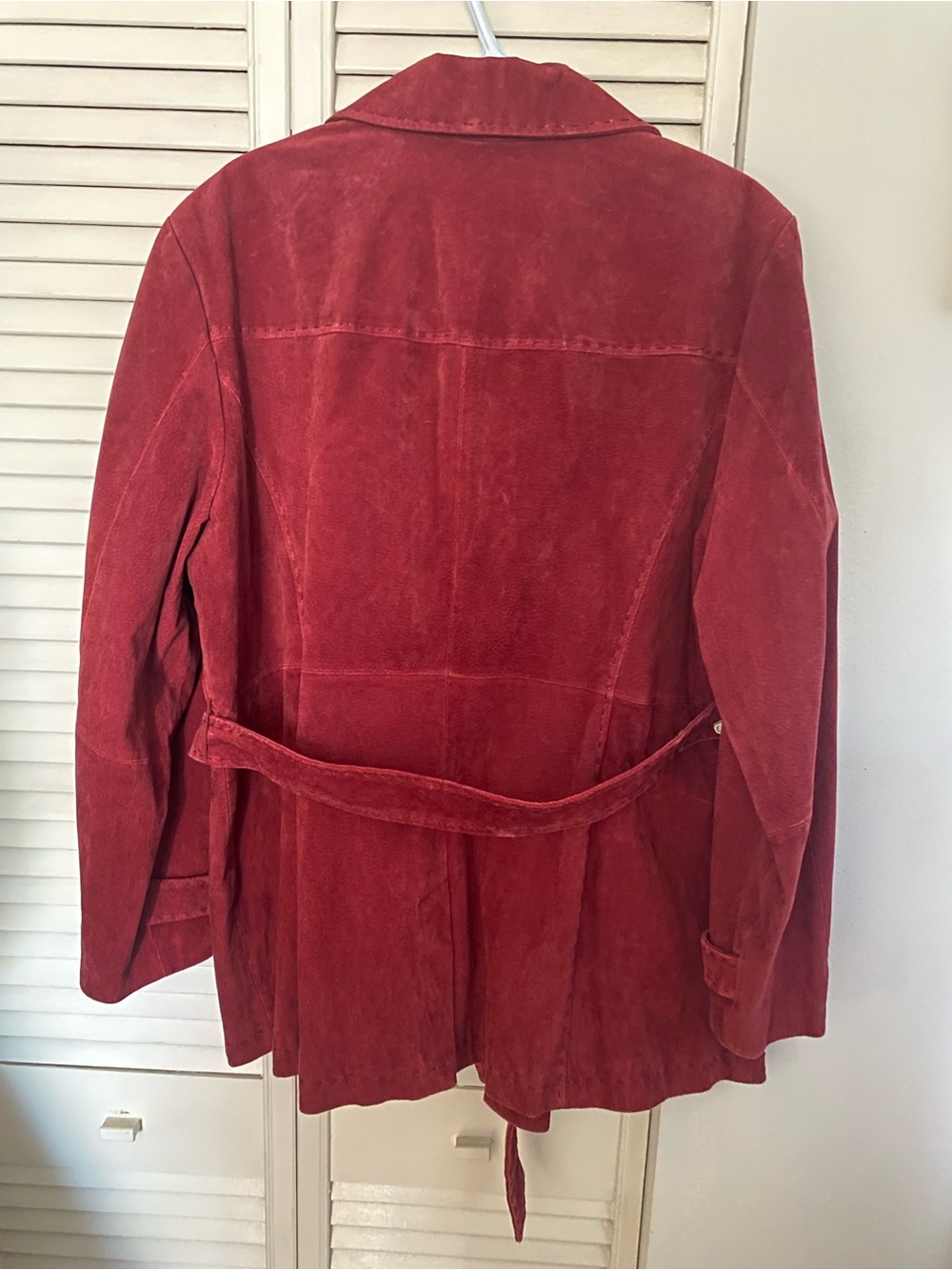 Guillaume Women's Belted Suede Coat in Deep Red - Picture 4 of 10